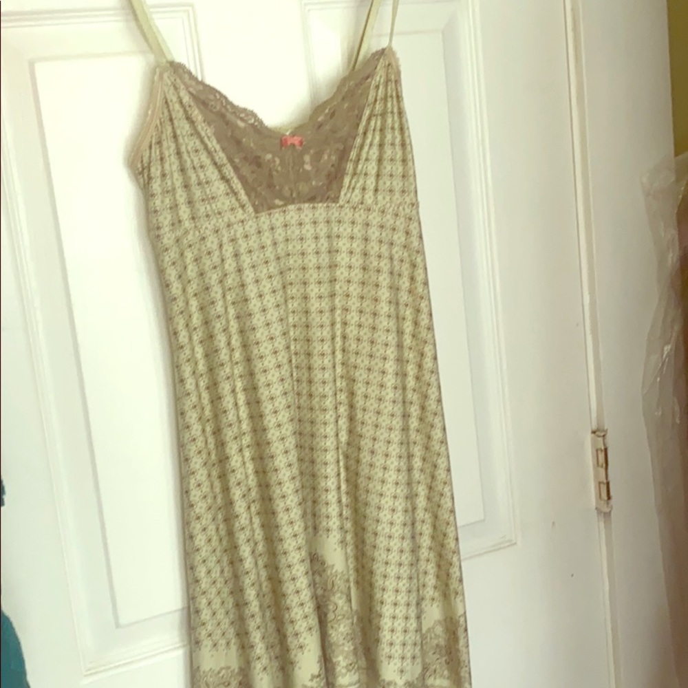 DKNY Nightgown